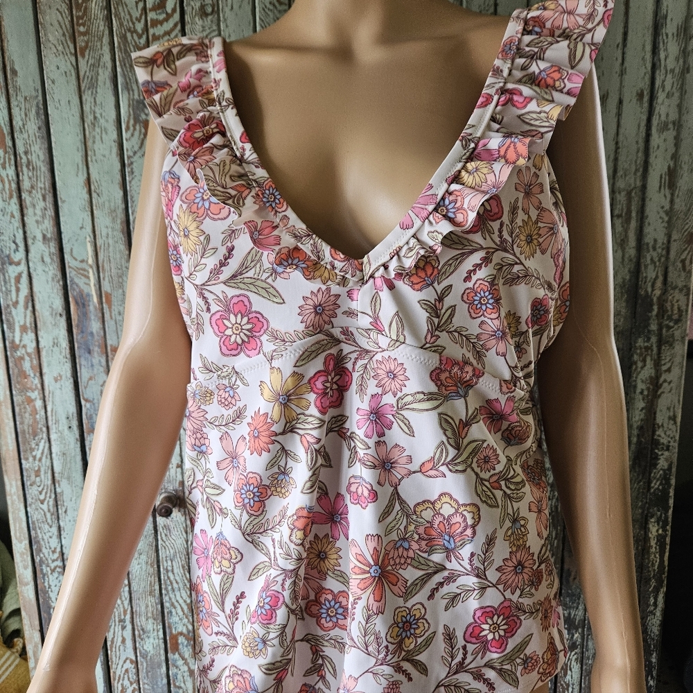 Old Navy Pink Floral Ruffle Tankini Top
